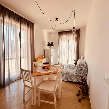 Domus Angela * بولينيانو آ ماري